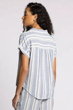 Load image into Gallery viewer, stripe button shirt
