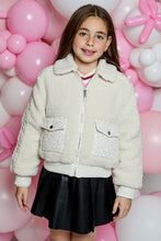 Load image into Gallery viewer, tween floral trim sherpa zip jacket

