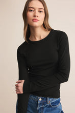 Load image into Gallery viewer, second skin crew long sleeve tee
