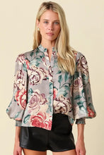 Load image into Gallery viewer, Floral Button Blouse
