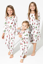 Load image into Gallery viewer, baby convertible footie-elf
