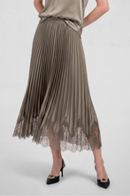 Load image into Gallery viewer, Pleat Lace Hem Midi Skirt
