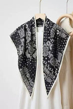 Load image into Gallery viewer, Paisley Triangle Light Scarf
