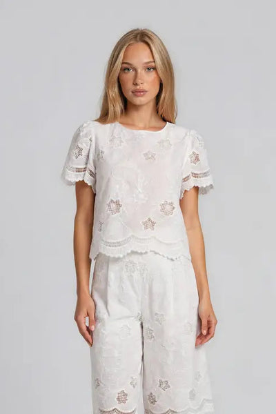 embroidered short sleeve top