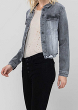 Load image into Gallery viewer, washed denim jacket 
