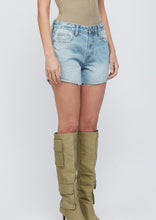 Load image into Gallery viewer, women shorts
