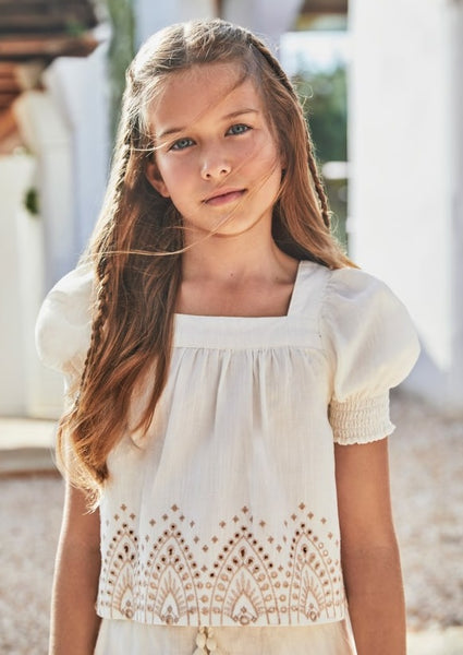 tween eyelet border flutter top