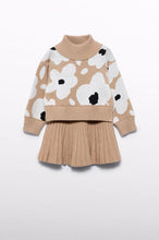 Load image into Gallery viewer, girls flower sweater + pleat skirt set
