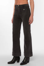 Load image into Gallery viewer, hirise rleaxed front pocket jean
