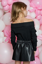 Load image into Gallery viewer, tween faux leather pleat skirt
