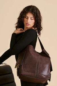 pocket strap tote