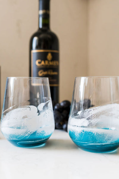 resin coated 2 glasses ocean