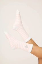 Load image into Gallery viewer, stripe snowflake cozy socks
