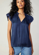 Load image into Gallery viewer, pleat flutter sleeve blouse
