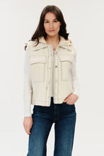 Load image into Gallery viewer, vest with removable hood
