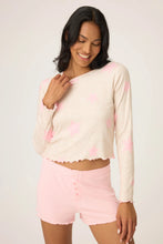 Load image into Gallery viewer, long sleeve leo star top
