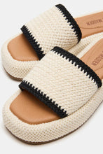Load image into Gallery viewer, woven contrast flatform sandal
