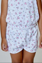 Load image into Gallery viewer, girls floral shorts
