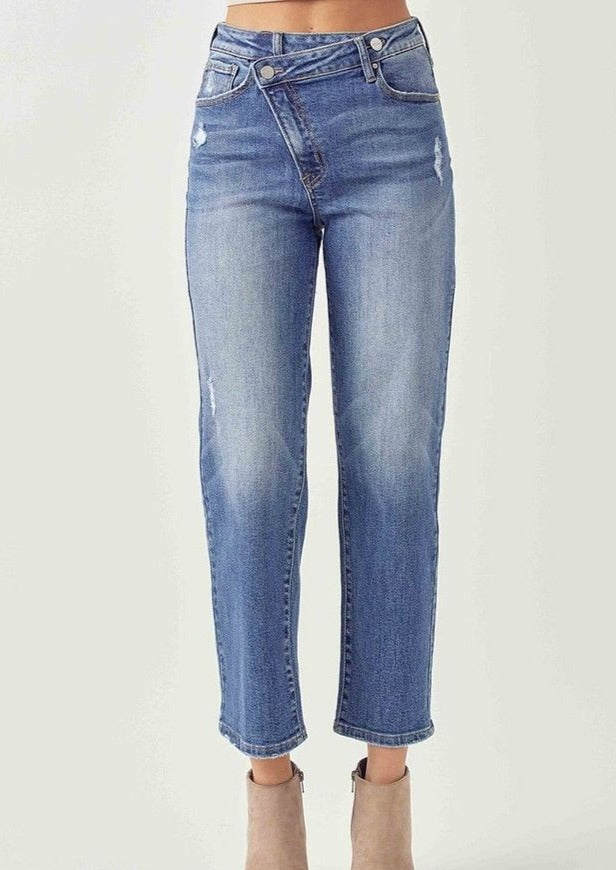 women hirise crossover tapered jean