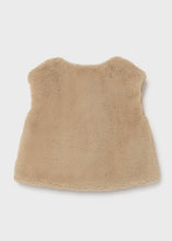 Load image into Gallery viewer, girls faux fur vest 6mo-3
