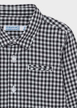 Load image into Gallery viewer, boys longs sleeve check shirt

