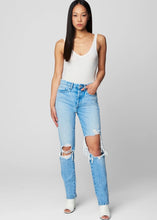 Load image into Gallery viewer, super distressed straight jean 256
