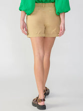 Load image into Gallery viewer, poplin cuffed shorts
