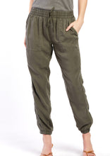 Load image into Gallery viewer, women olive tencel jogger

