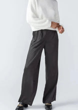Load image into Gallery viewer, women wide leg satin pant
