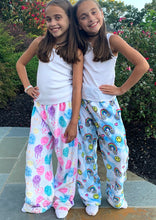 Load image into Gallery viewer, girls lounge pant daisy rainbow
