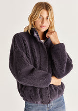 Load image into Gallery viewer, womens sherpa jkt
