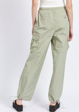Load image into Gallery viewer, hirise cargo parachute pant
