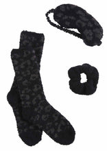 Load image into Gallery viewer, chenille socks 3 pc gift set black
