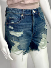 Load image into Gallery viewer, button fly distr cut off shorts - 7578
