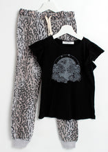 Load image into Gallery viewer, girls fleece jogger-leopardprint
