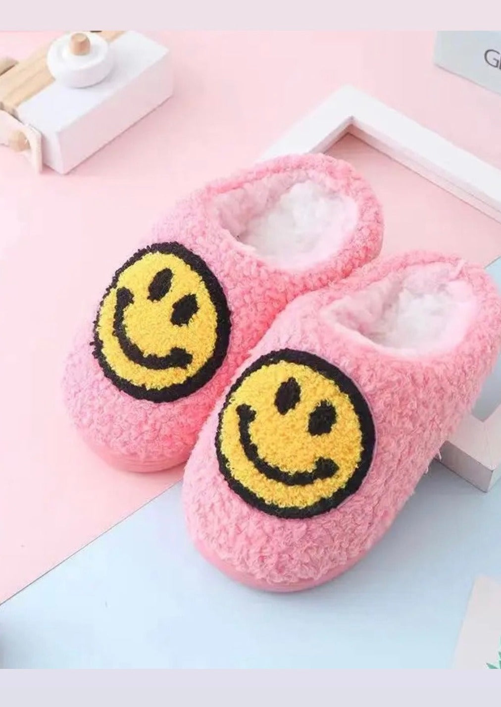 girls smile slippers