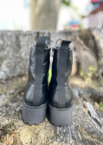 women's black combat boot