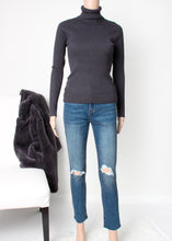 Load image into Gallery viewer, rib knit turtleneck
