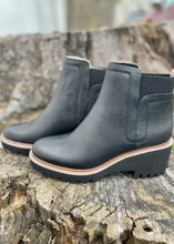 Load image into Gallery viewer, waterproof leather lug sole bootie
