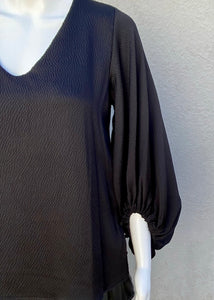 v-neck 3/4 sleeve hammered blouse