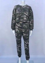 Load image into Gallery viewer, camo sweatpant
