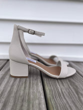 Load image into Gallery viewer, block low heel 2 strap sandal

