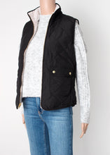 Load image into Gallery viewer, cozy reversible quilt vest
