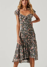 Load image into Gallery viewer, women floral dress
