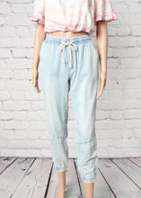 Load image into Gallery viewer, chambray jogger
