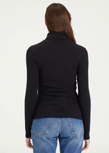 Load image into Gallery viewer, rib essential turtleneck top

