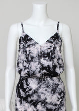 Load image into Gallery viewer, black tie dye button cami
