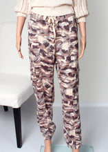 Load image into Gallery viewer, cargo pant-camo
