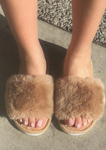 faux fur quilted slippers