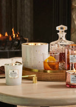 Load image into Gallery viewer, 9oz candle vanille
